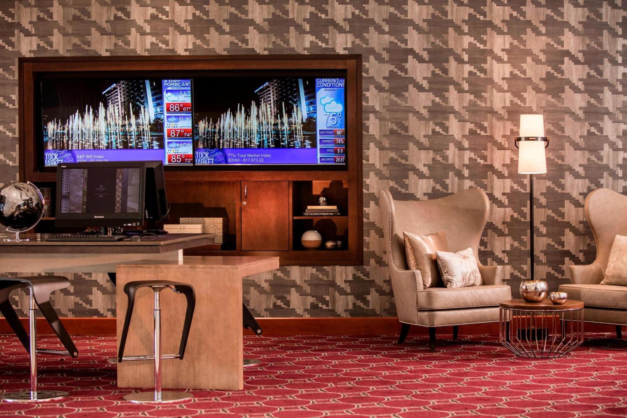 Renaissance Dallas Hotel 4*