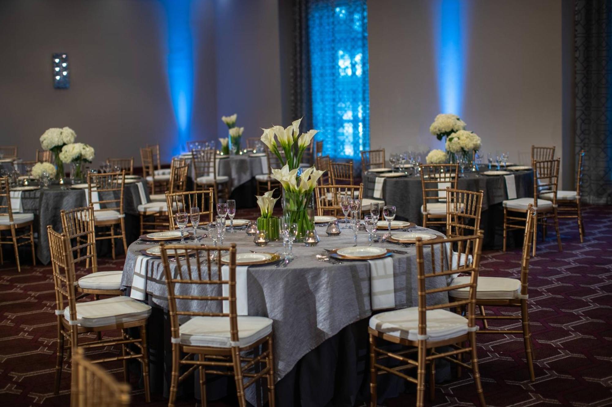 Renaissance Dallas Hotel