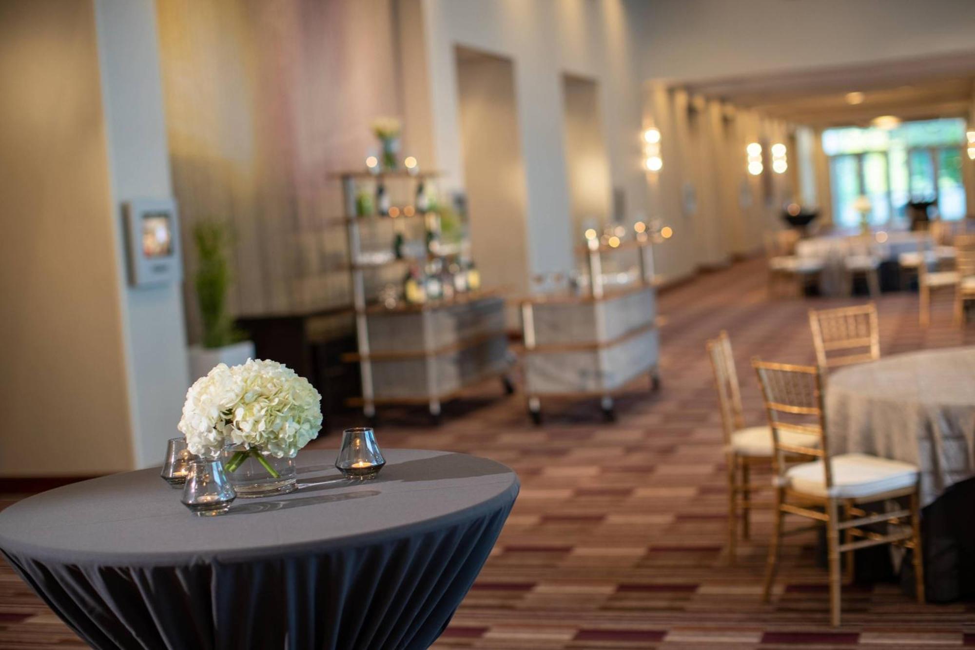 Hotel Renaissance Dallas 4*